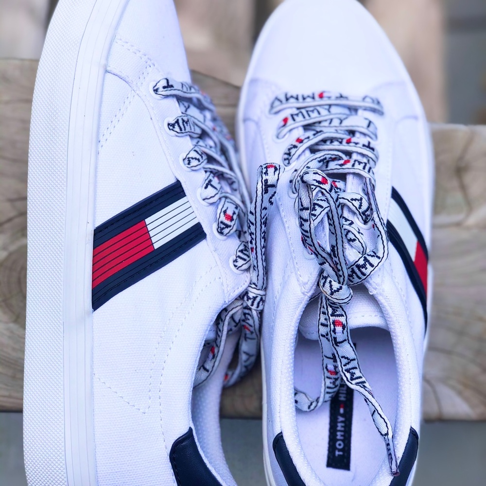 Tommy Hilfiger sneakers